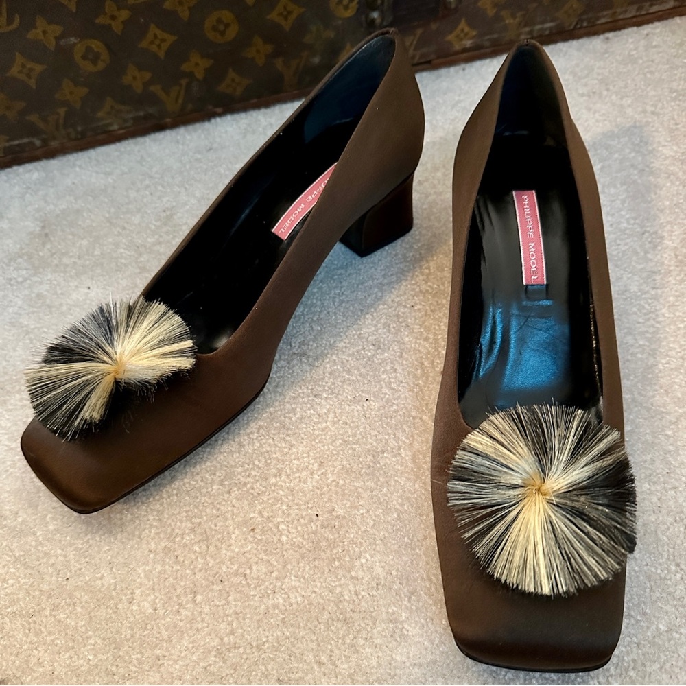 VINTAGE 90s PHILIPPE MODEL BROWN SILK SATIN BLOCK HEEL PUMPS HORSEHAIR SPRAY 38